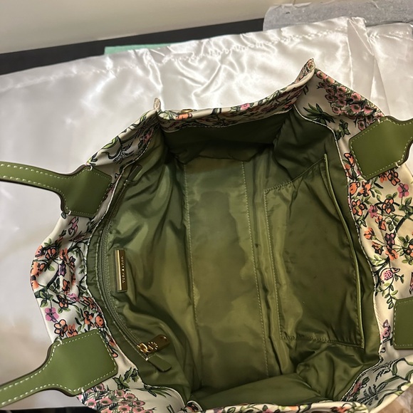Tory Burch Green and Cream Tote Bag - Picture 5 of 7